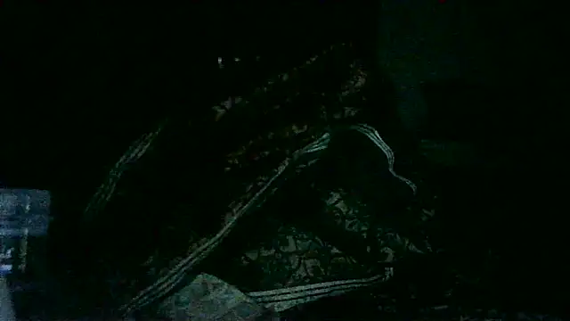 Snapshot of DI4MOND_FIR3 chatting on 10.06.25 DI4MOND FIR3 online show from 10.06.25