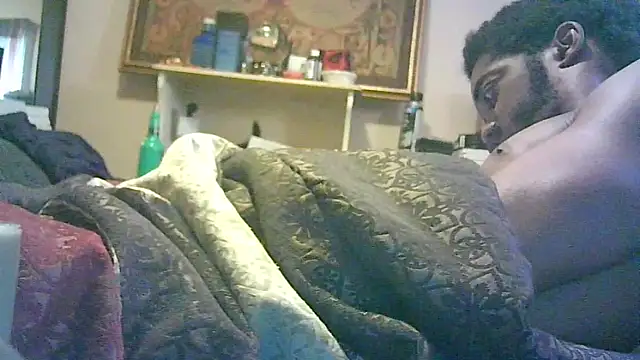 Snapshot of DI4MOND_FIR3 chatting on 10.13.25 DI4MOND FIR3 online show from 10.13.25