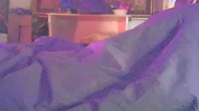 Snapshot of DI4MOND_FIR3 chatting on 04.10.26 DI4MOND FIR3 online show from 04.10.26