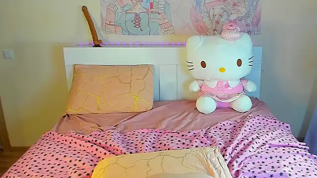 kuraii1  online show from 03.06.25