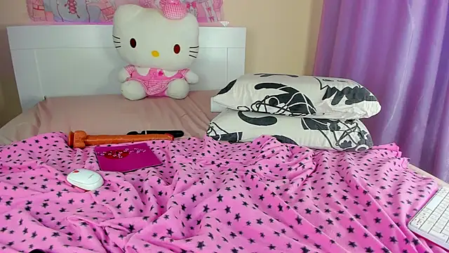 kuraii1  online show from 03.27.26