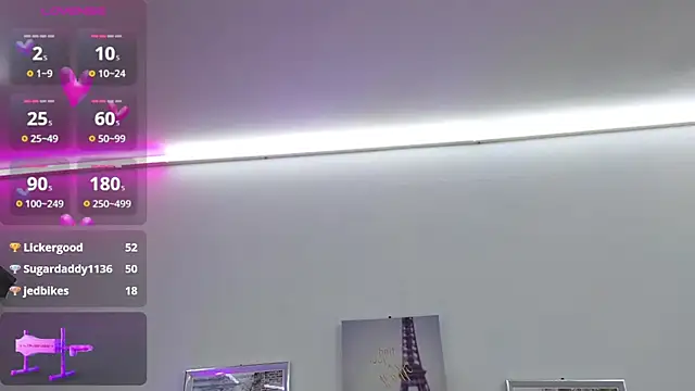 Snapshot of Isis_Queen_ chatting on 12.31.24 Isis Queen online show from 12.31.24