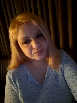 cansuozell online show from 03.03.26