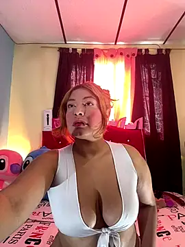 Snapshot of dulce_celeste15 chatting on 09.25.25 dulce celeste15 online show from 09.25.25