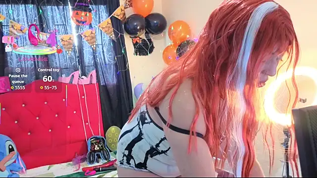 Snapshot of dulce_celeste15 chatting on 10.28.25 dulce celeste15 online show from 10.28.25