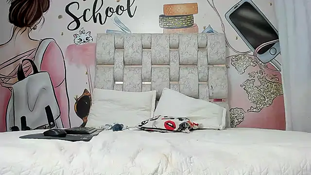 KOURTNEY-- online show from 01.13.25