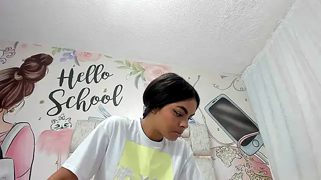 KOURTNEY-- online show from 01.14.25