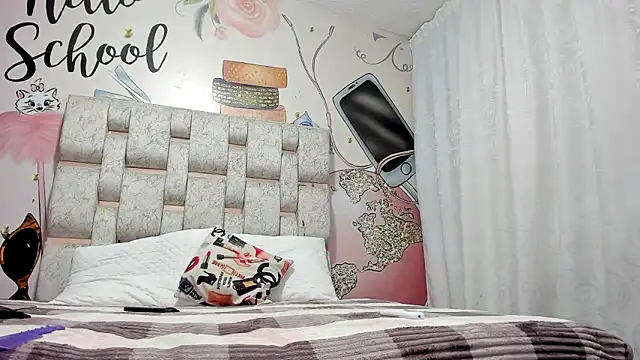 KOURTNEY-- online show from 01.17.25