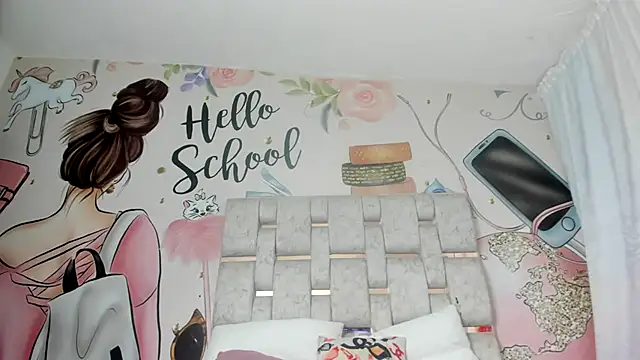 KOURTNEY-- online show from 01.25.25