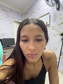 Carohorny4u online show from 12.17.25