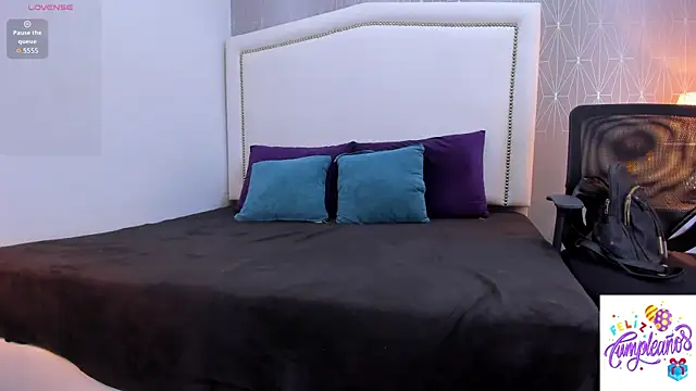  Peach1  online show from 10.10.25