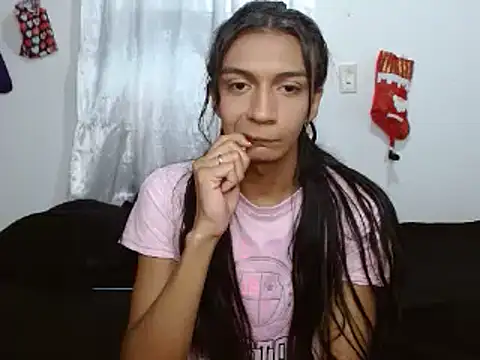 Snapshot of alexxa_Rooa chatting on 12.23.24 alexxa Rooa online show from 12.23.24