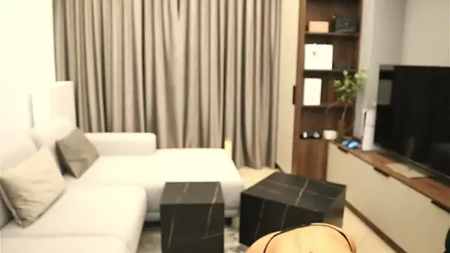 IrisNoire online show from 09.18.25