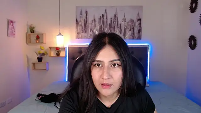 Snapshot of mia_aira chatting on 01.24.25 mia aira online show from 01.24.25