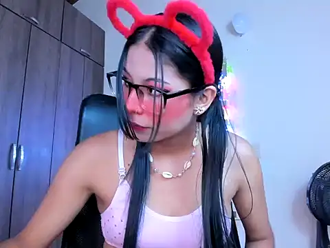  ALLYSON18  online show from 01.11.25