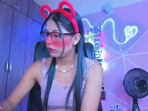  ALLYSON18  online show from 01.25.25