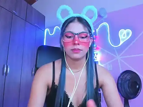  ALLYSON18  online show from 02.02.25
