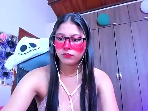  ALLYSON18  online show from 10.15.25