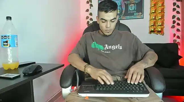 mikee scooth online show from 12.28.24