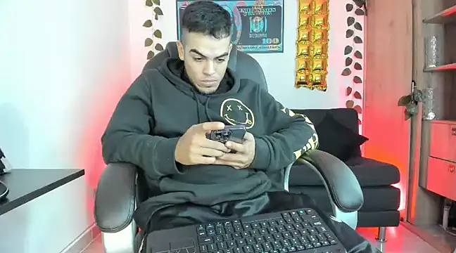 mikee scooth online show from 12.28.24