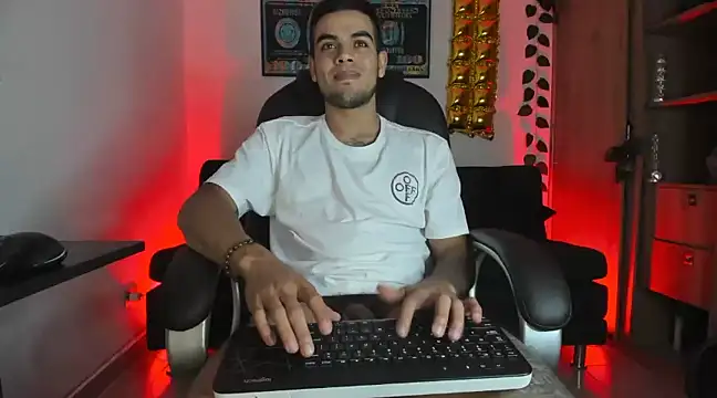 mikee scooth online show from 01.05.25