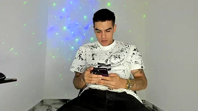 mikee scooth online show from 04.20.26