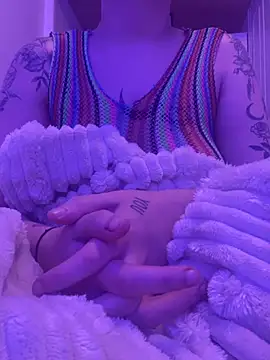 Snapshot of queenlo_xxx chatting on 12.26.24 queenlo xxx online show from 12.26.24