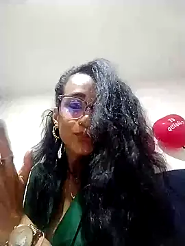 Snapshot of SamaraMartinez chatting on 02.19.25 SamaraMartinez online show from 02.19.25