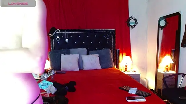 Snapshot of SamaraMartinez chatting on 09.19.25 SamaraMartinez online show from 09.19.25