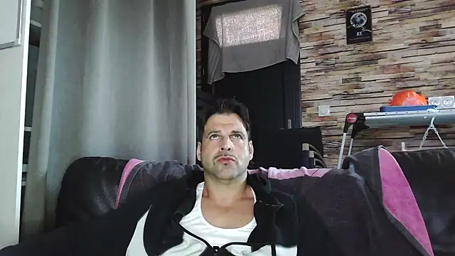 XxBigboybandxX online show from 11.18.25