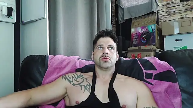 XxBigboybandxX online show from 03.18.26