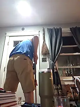 Icebearsticlese online show from 04.24.26