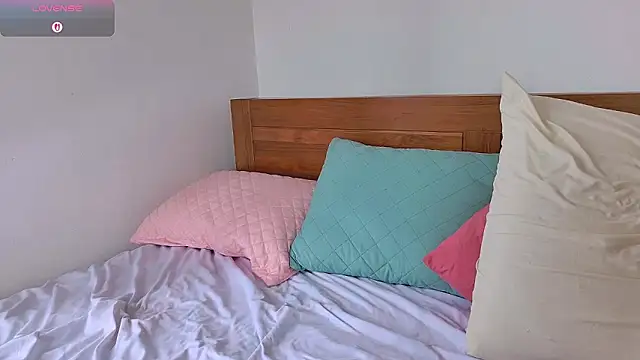 SashaStory online show from 11.14.25