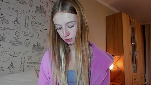 minidivaa  online show from 10.14.25