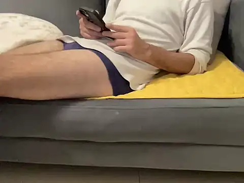 4small4inchlol online show from 11.29.25