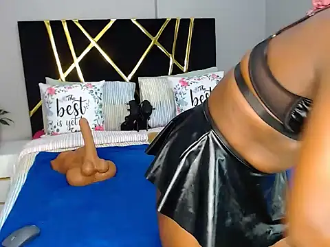 MissBigNipples online show from 10.12.25