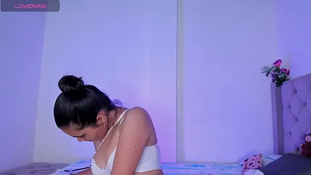 Snapshot of samara_jonness chatting on 04.08.26 samara jonness online show from 04.08.26