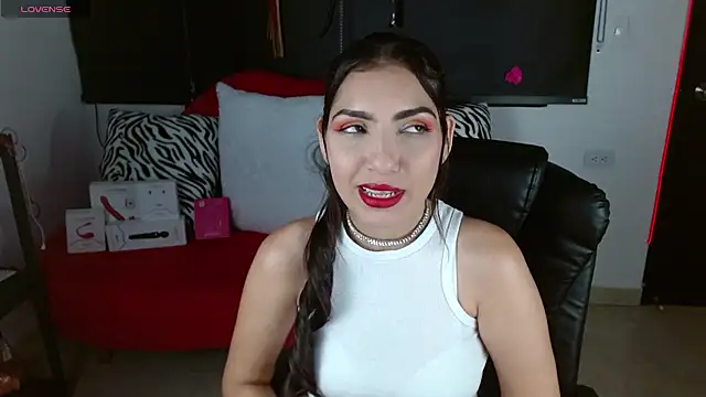 Carolaine69  online show from 09.26.25