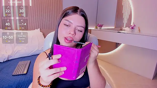 Snapshot of Sexy_paradise18_ chatting on 10.12.25 Sexy paradise18  online show from 10.12.25