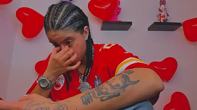 Gangster Girl online show from 02.15.25