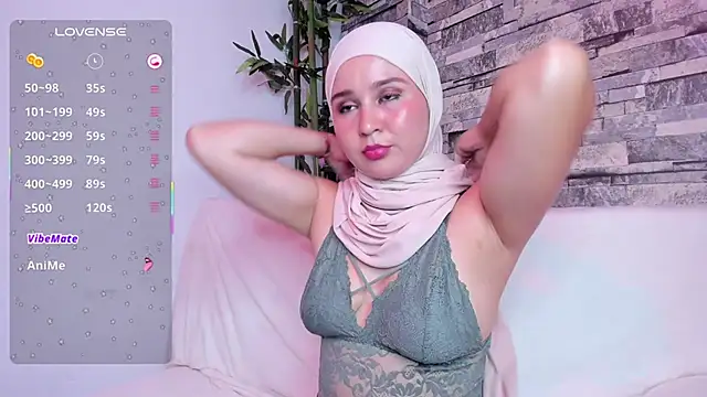 Snapshot of SamiQuest chatting on 01.18.25 SamiQuest online show from 01.18.25