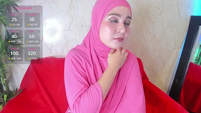 Snapshot of SamiQuest chatting on 09.10.25 SamiQuest online show from 09.10.25