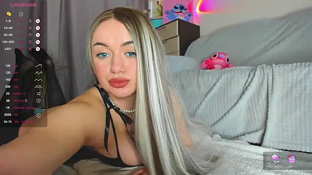 Maya Willis online show from 03.11.25