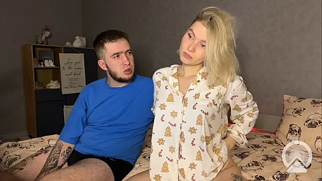 Adelovenick online show from 12.24.24