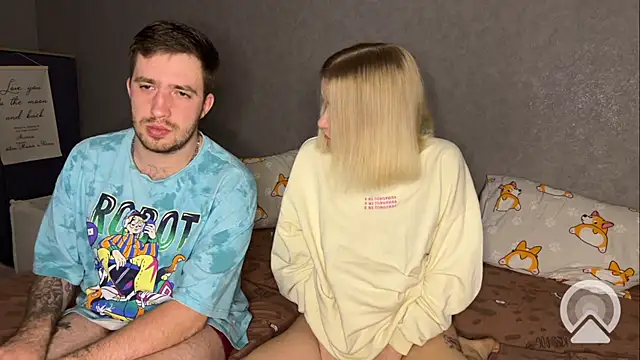 Adelovenick online show from 01.30.25