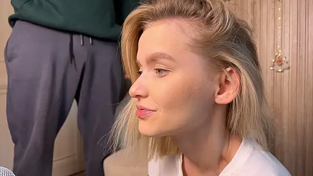 Adelovenick online show from 01.06.26