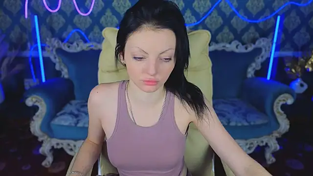 Daisy Delight online show from 11.07.25