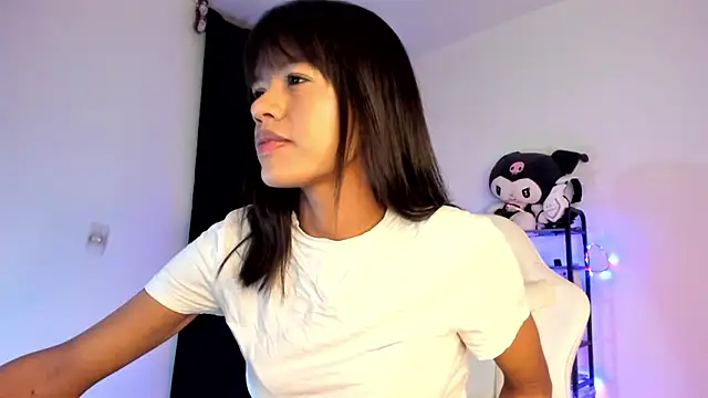 meganthompsonn22 online show from 03.05.26