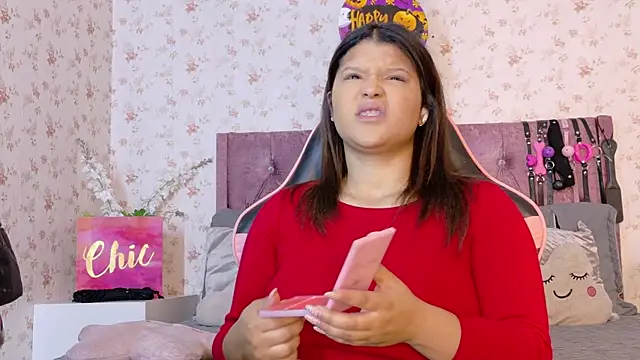 AvrillThomas online show from 11.05.25