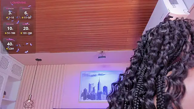 Snapshot of viiolett_lee chatting on 02.12.25 viiolett lee online show from 02.12.25